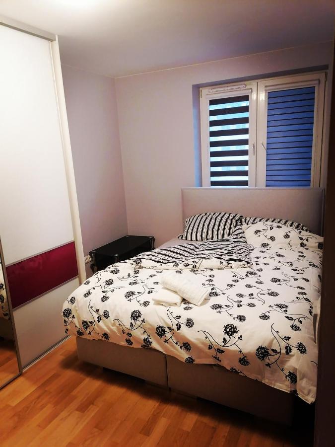 Apartament Luxbibi Appartement Rzeszów Buitenkant foto
